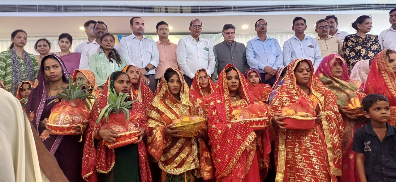 51 गर्भवती महिलाओं की गोंद भराई, 200 हुईं स्वास्थ जाँच