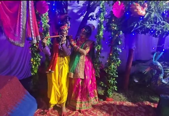 श्रीकृष्ण जन्माष्टमी : शिव की नगरी काशी में उतरा ब्रजधाम
