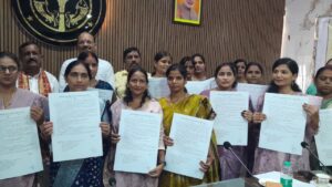 शुचिता और पारदर्शिता से मिली नौकरी, बेटियों का बढ़ा मान